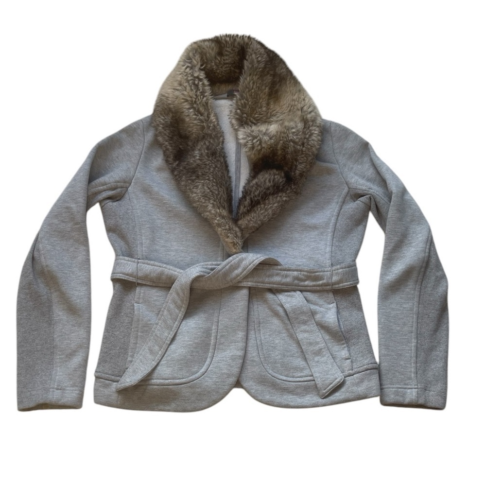 Point Zero Women’s Faux Fur Collar Grey Sweatshirt Size Medium